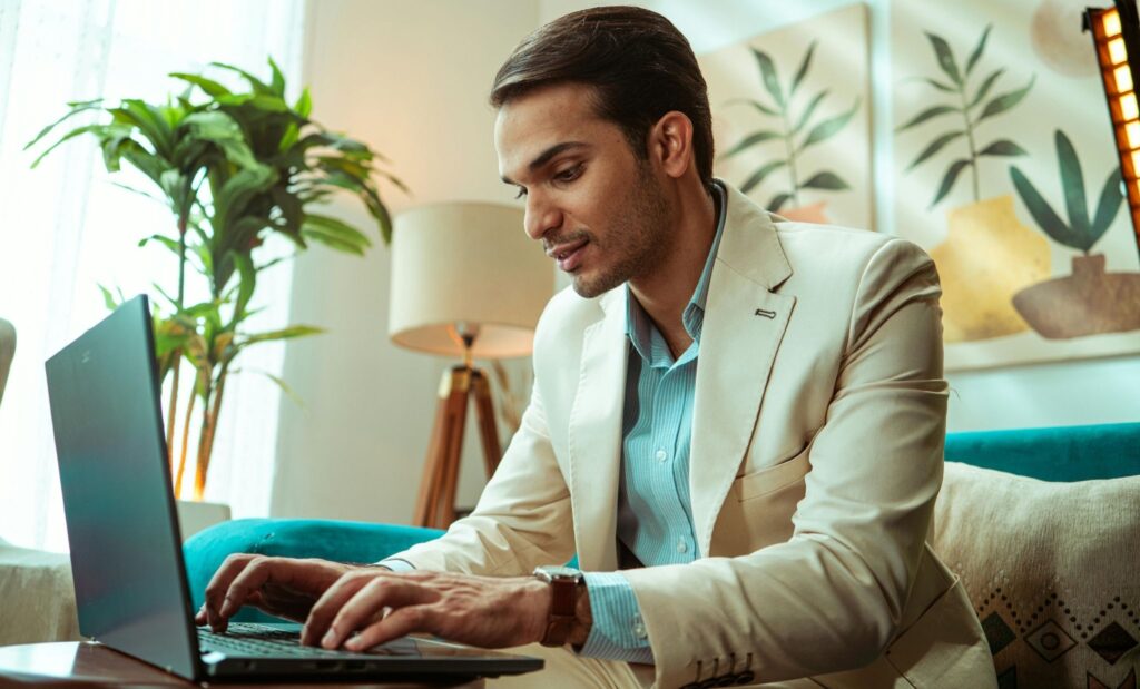 Can I Open a Company Remotely in Dubai